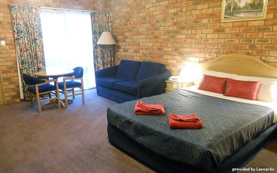 Pines Country Club Motor Motel Shepparton